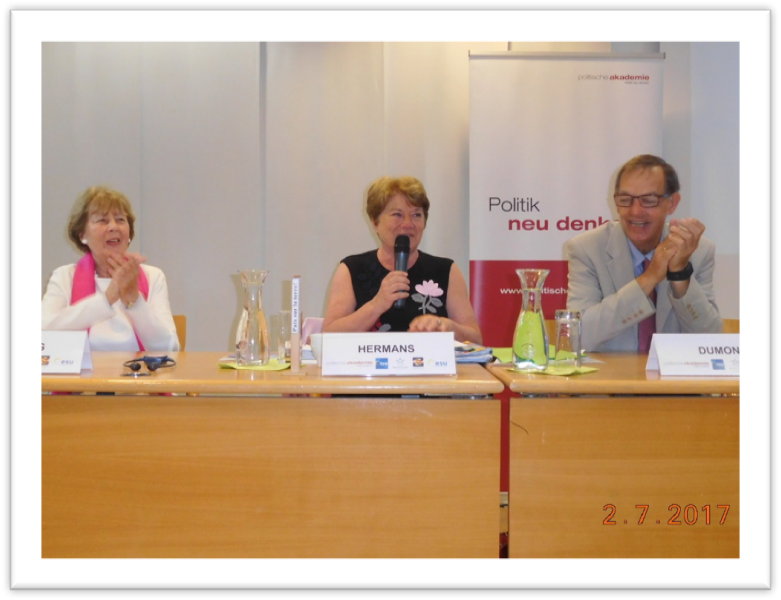 Prof. An Hermans (Bildmitte) , Dr. Marilies Flemming und Generalsekretär Guido Dumon 